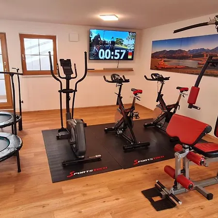 Hipp - Bergblick Und Wellness In Lage