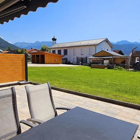 Hipp - Bergblick Und Wellness In Lage * هالبليخ