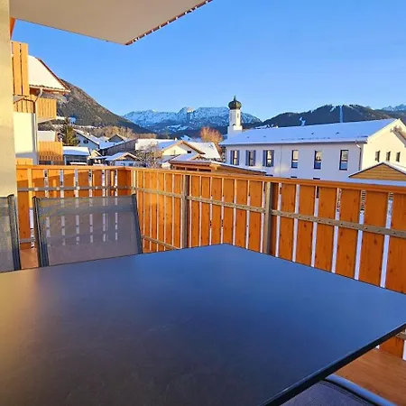 Hipp - Bergblick Und Wellness In Lage Apartmán