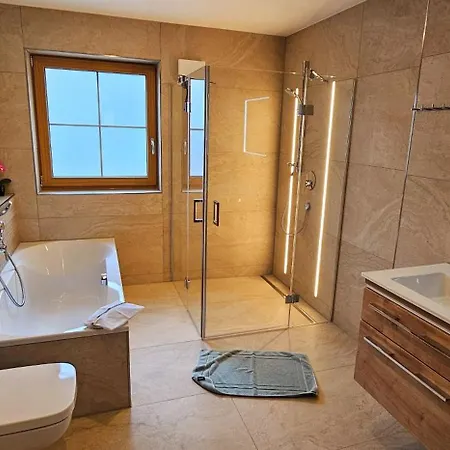 Hipp - Bergblick Und Wellness In Lage * هالبليخ