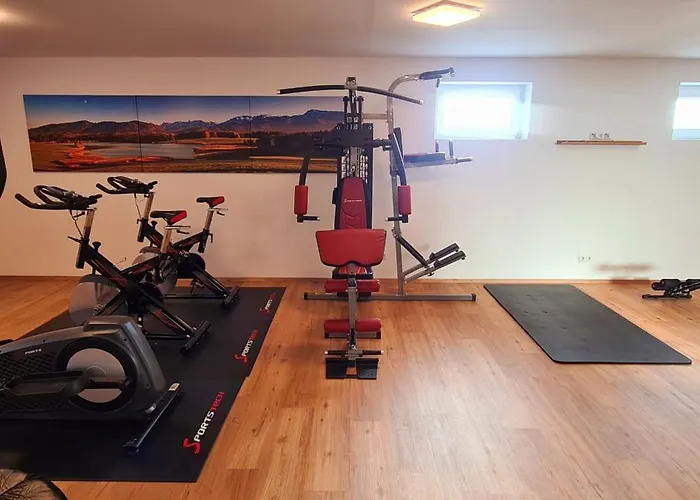 Hipp - Bergblick Und Wellness In Lage *