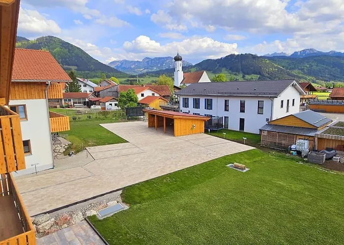 Hipp - Bergblick Und Wellness In Lage *
