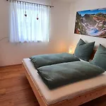 דירה Hipp - Bergblick Und Wellness In Lage הלבלך