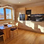 Hipp - Bergblick Und Wellness In Lage Halblech