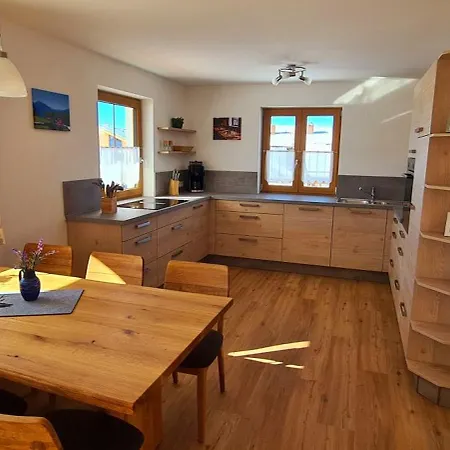 Hipp - Bergblick Und Wellness In Lage Διαμέρισμα