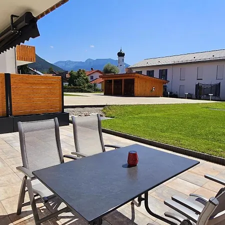 Hipp - Bergblick Und Wellness In Lage Διαμέρισμα